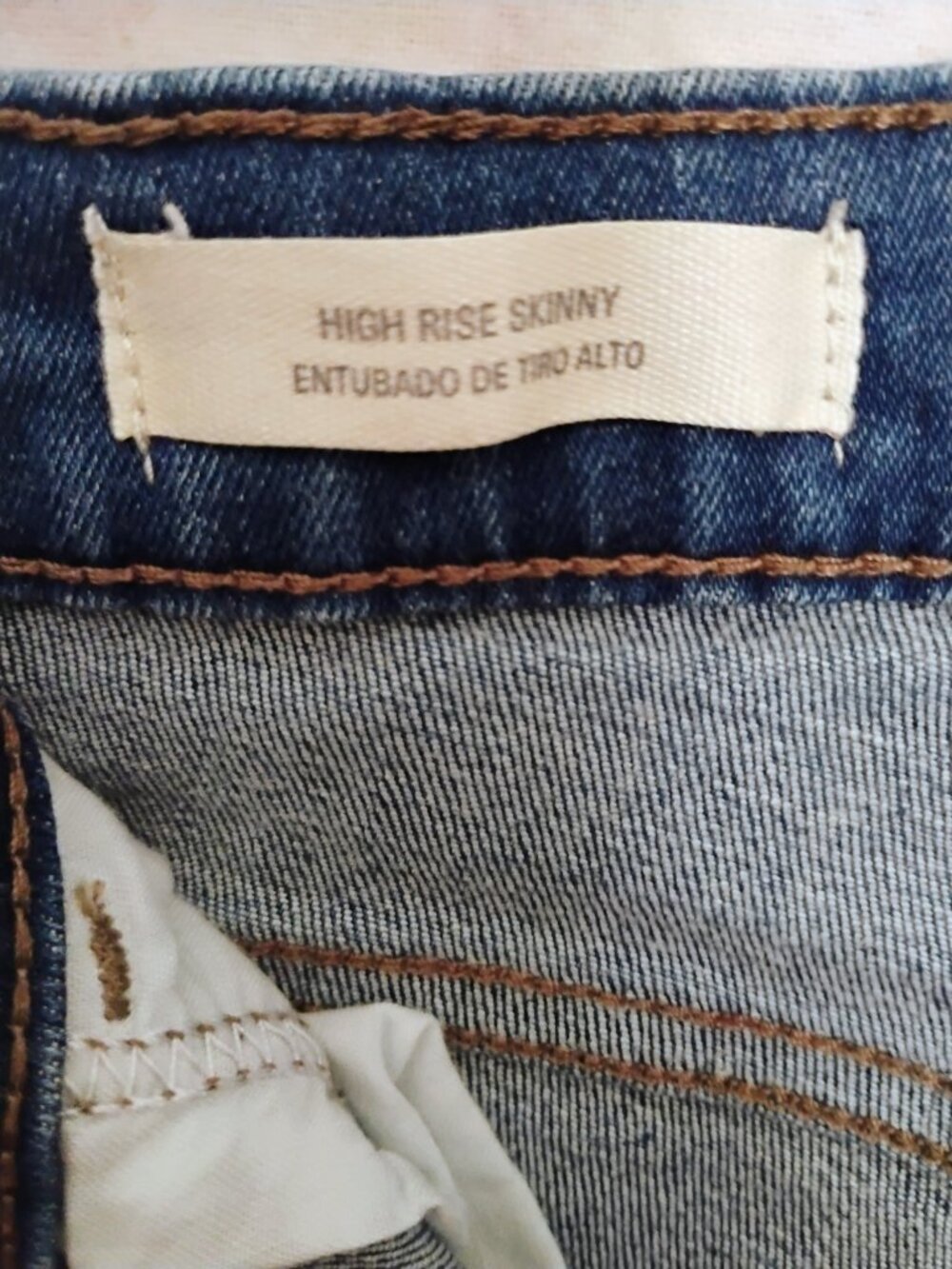 Universal Thread High Rise Skinny Jeans Size 00R - Picture 3 of 8